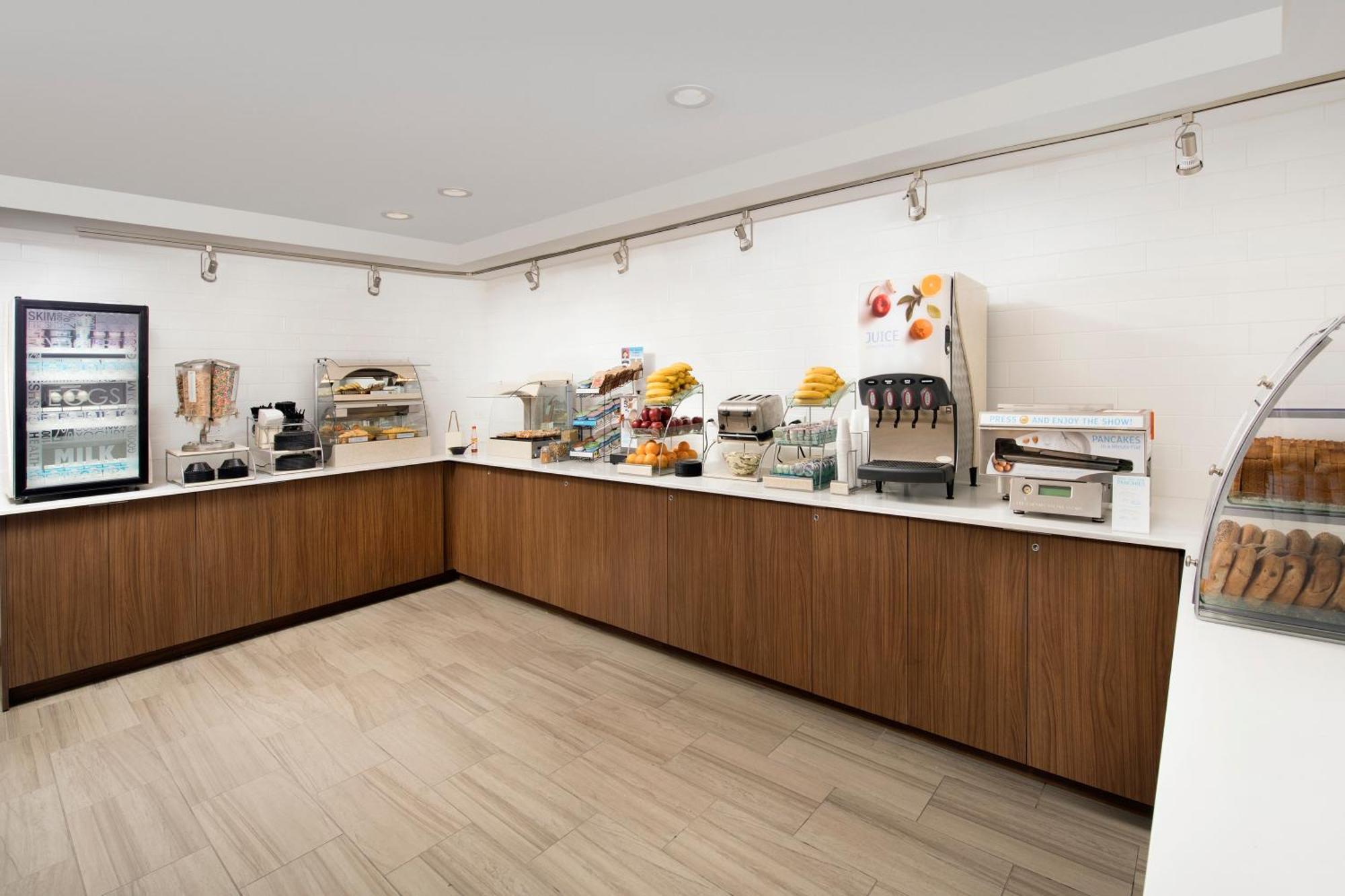 Holiday Inn Express & Suites Baltimore - BWI Airport North By Ihg Linthicum Extérieur photo