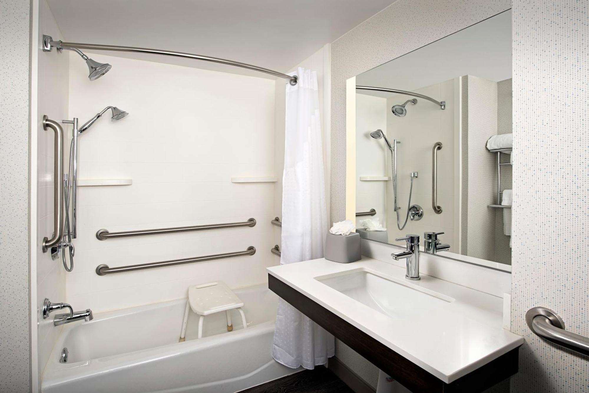 Holiday Inn Express & Suites Baltimore - BWI Airport North By Ihg Linthicum Extérieur photo